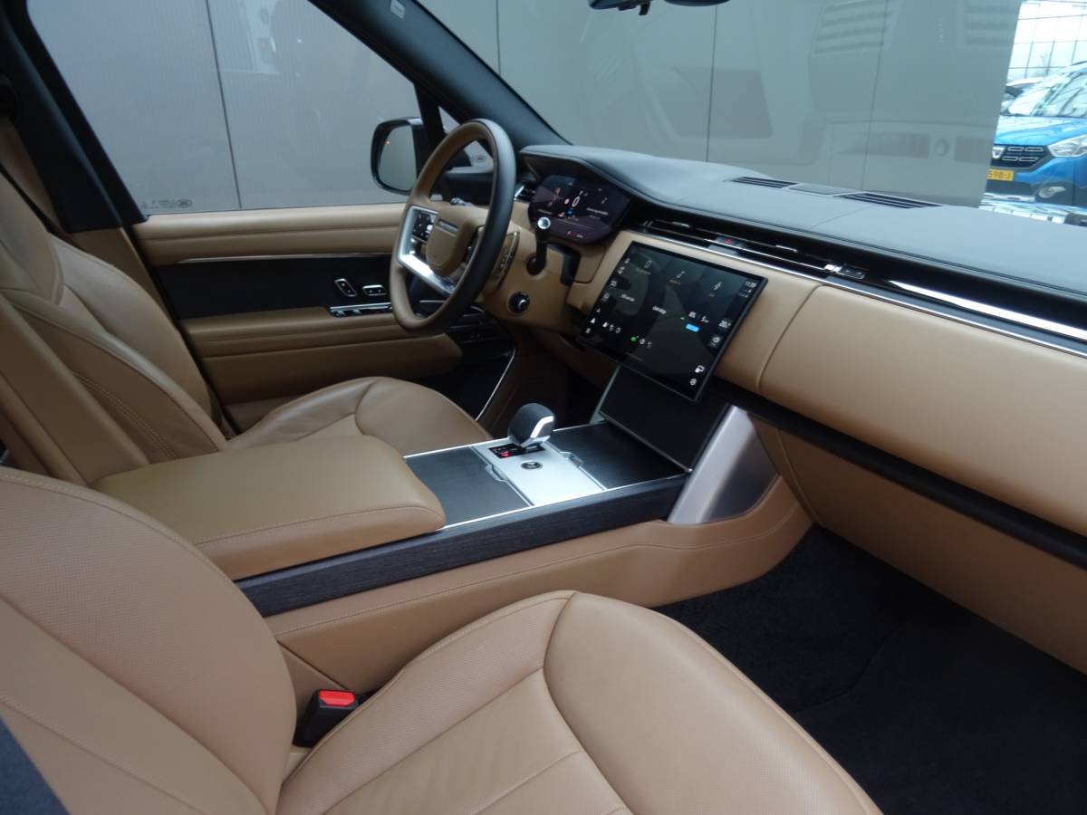 Land Rover Range Rover Land Rover Range Rover 3.0 P550e HSE PHEV * HEAD-UP * 22 INCH * 90 KM ACCU RANGE. !!
