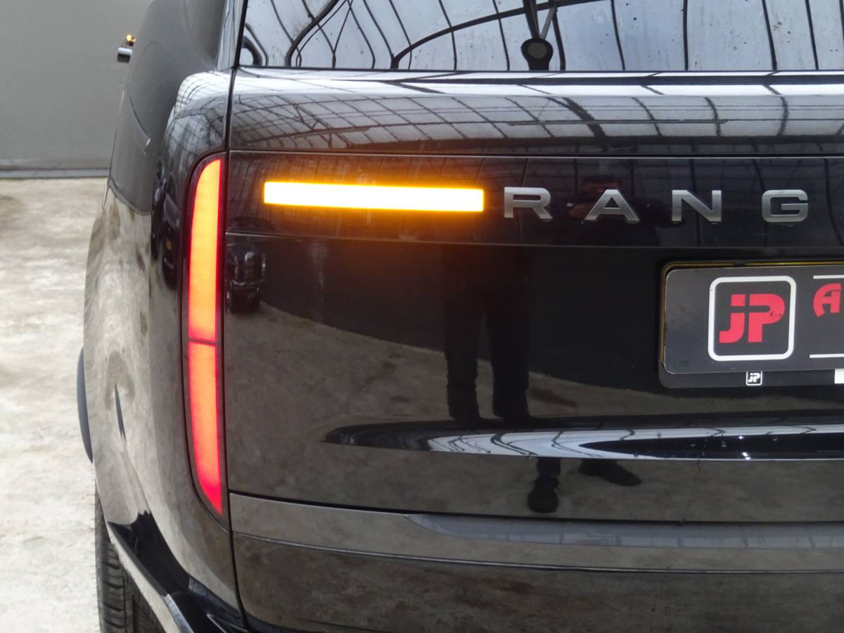 Land Rover Range Rover Land Rover Range Rover 3.0 P550e HSE PHEV * HEAD-UP * 22 INCH * 90 KM ACCU RANGE. !!