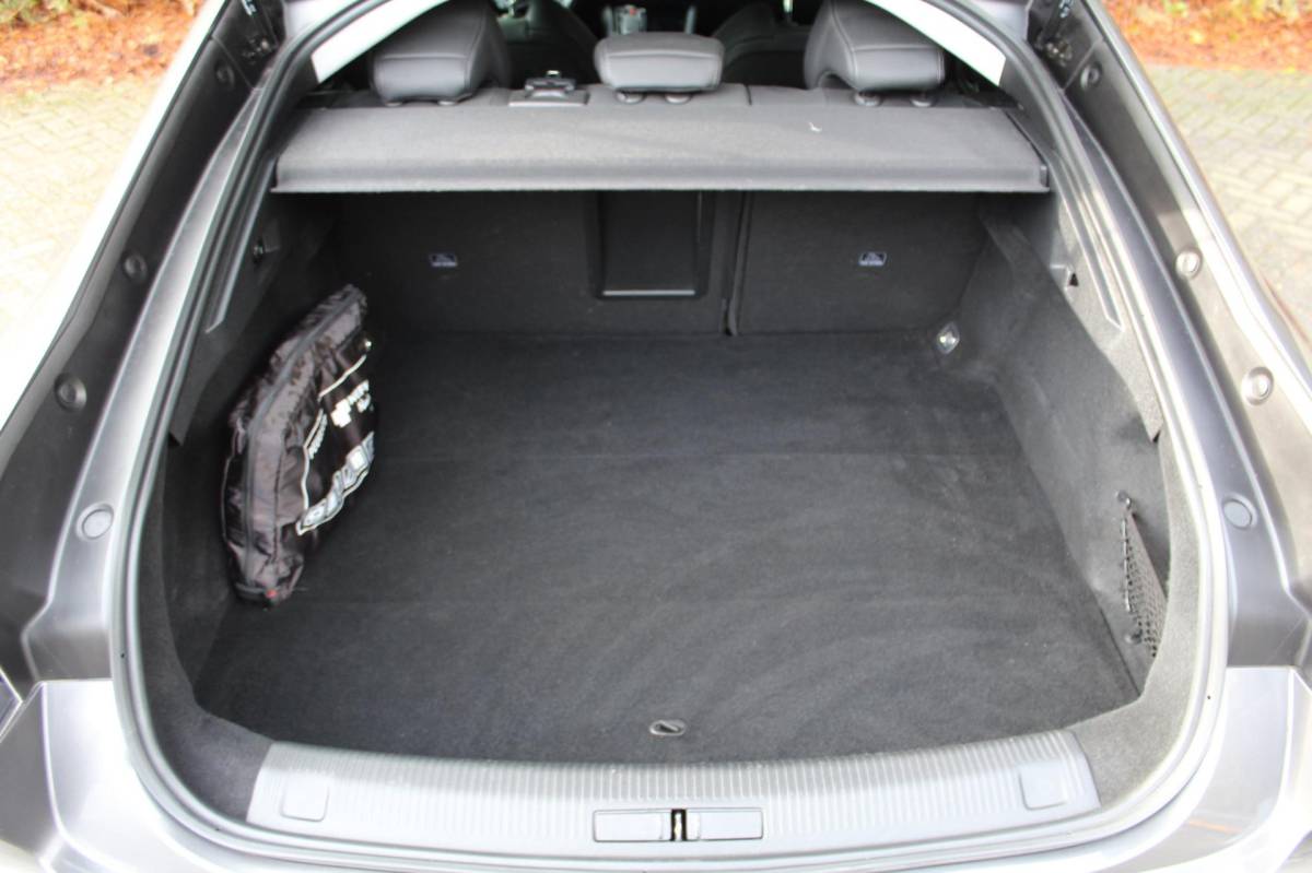 Peugeot 508 Peugeot 508 1.2 PureTech Allure Pack 131PK | Parkeercamera | Carplay | Climate Control | LMV | NAVI