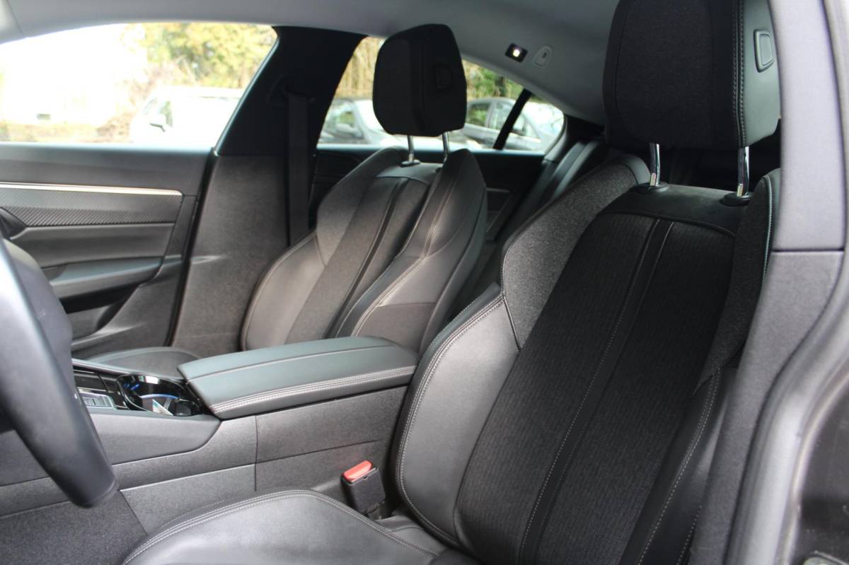 Peugeot 508 Peugeot 508 1.2 PureTech Allure Pack 131PK | Parkeercamera | Carplay | Climate Control | LMV | NAVI