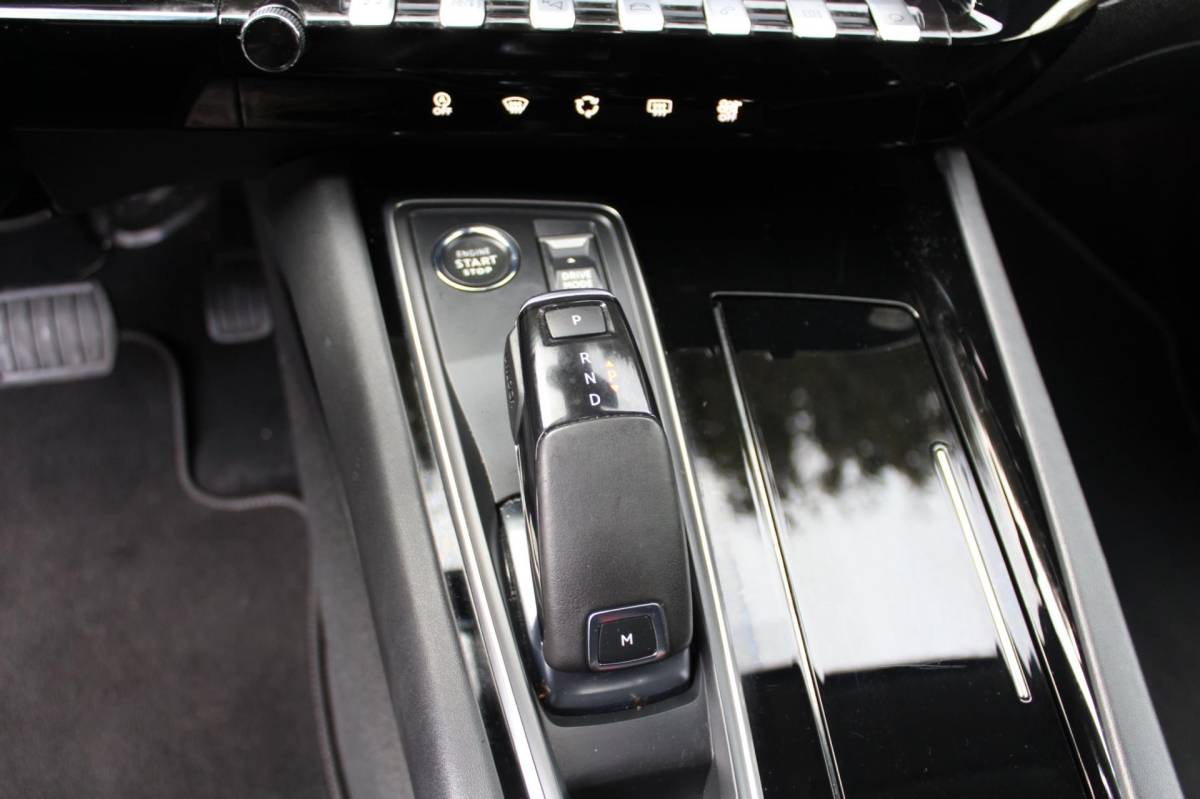 Peugeot 508 Peugeot 508 1.2 PureTech Allure Pack 131PK | Parkeercamera | Carplay | Climate Control | LMV | NAVI