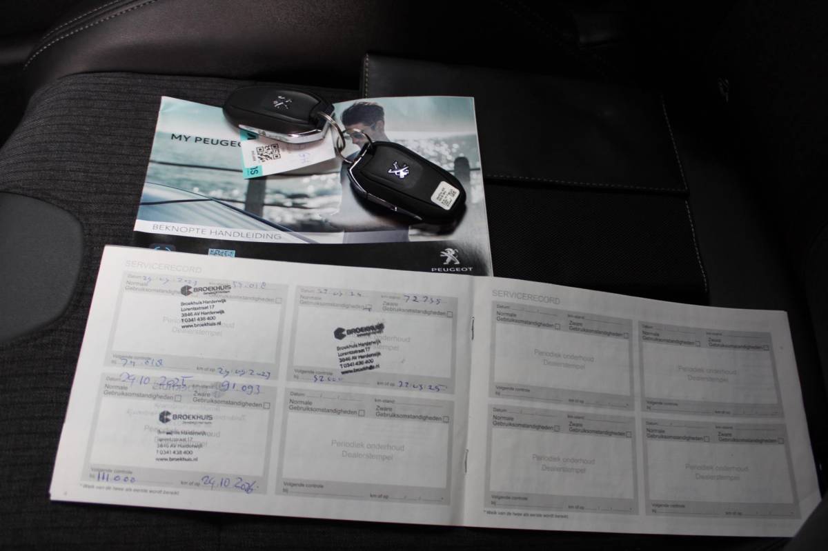 Peugeot 508 Peugeot 508 1.2 PureTech Allure Pack 131PK | Parkeercamera | Carplay | Climate Control | LMV | NAVI