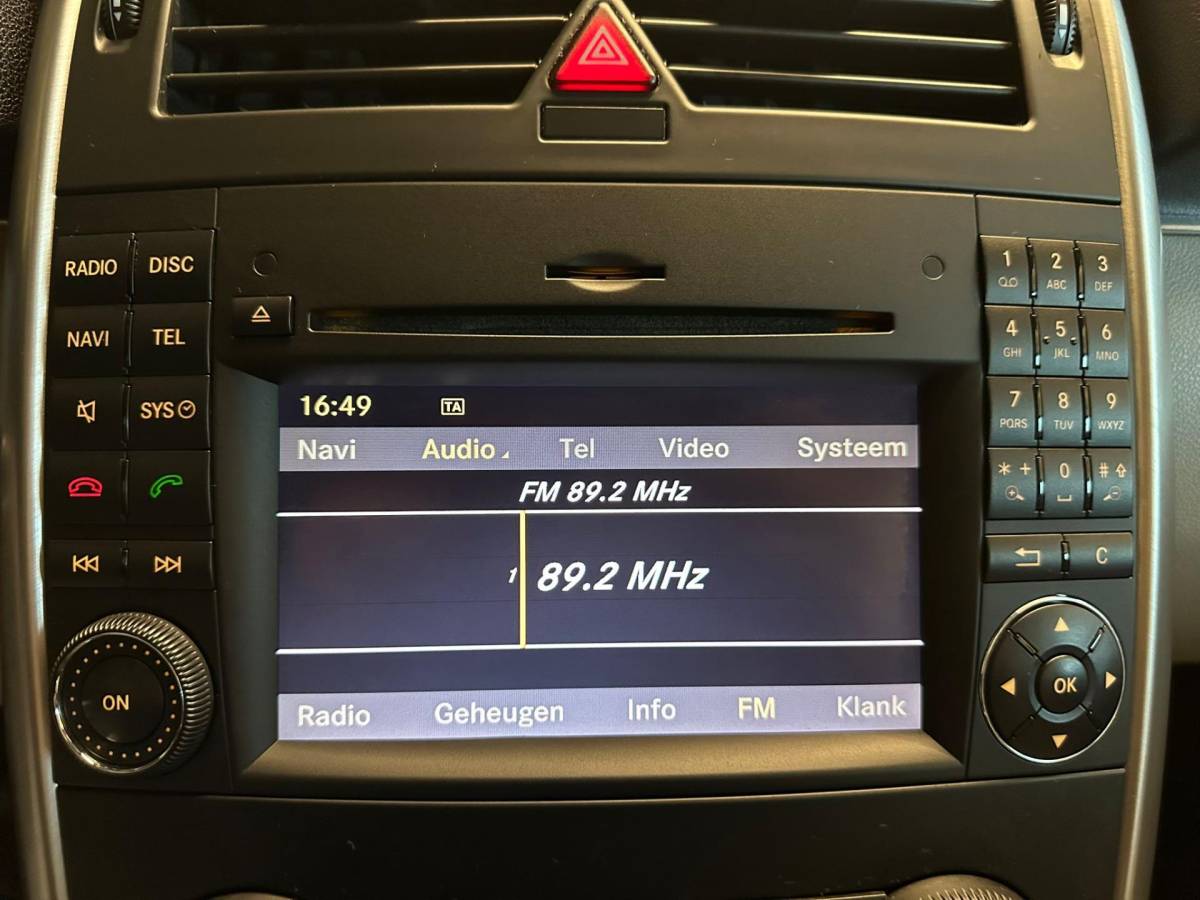 Mercedes-Benz B-Klasse Mercedes-Benz B-klasse 180 BUSINESSCLASS|LEDEREN BEKLEDING|CLIMA AIRCO|TREKHAAK|ISOFIX|CRUISE CONTROL|NAVIGATIE|LM-VELG|nweAPK+OH!
