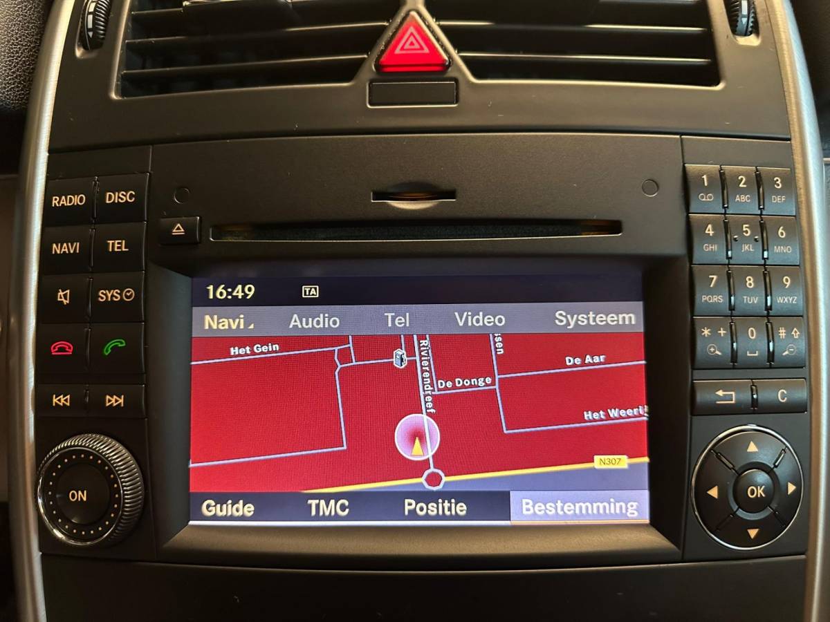 Mercedes-Benz B-Klasse Mercedes-Benz B-klasse 180 BUSINESSCLASS|LEDEREN BEKLEDING|CLIMA AIRCO|TREKHAAK|ISOFIX|CRUISE CONTROL|NAVIGATIE|LM-VELG|nweAPK+OH!