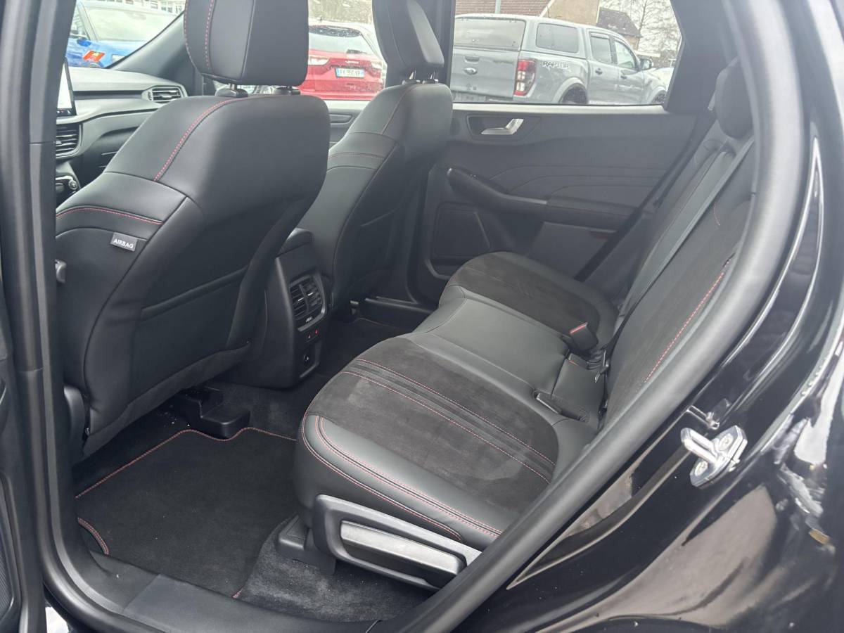 Ford Kuga Ford Kuga 2.5 PHEV ST-Line X | 243pk | Winter Pack | AGR stoelen | Adaptive cruise | 360 graden camera | Elektrische Achterklep | 2.100kg Trekgewicht
