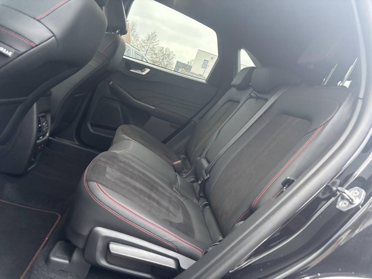 Ford Kuga Ford Kuga 2.5 PHEV ST-Line X | 243pk | Winter Pack | AGR stoelen | Adaptive cruise | 360 graden camera | Elektrische Achterklep | 2.100kg Trekgewicht