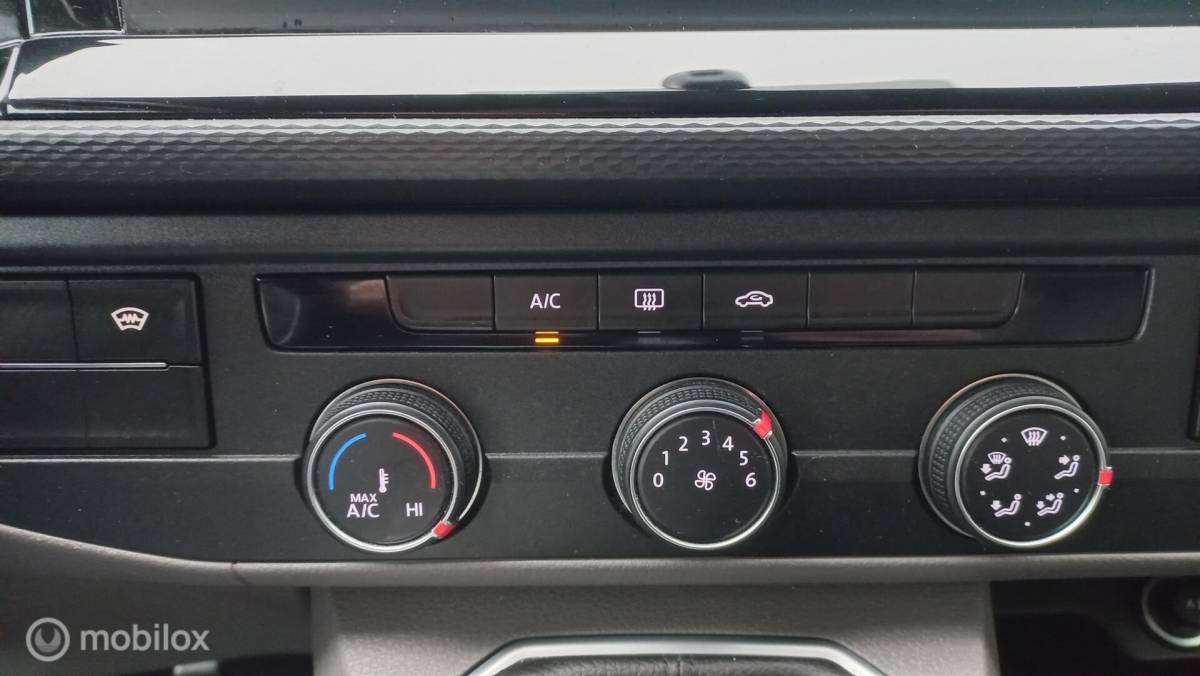 Volkswagen Transporter Volkswagen Transporter 2.0 TDI L2H1 30 DC BULLI