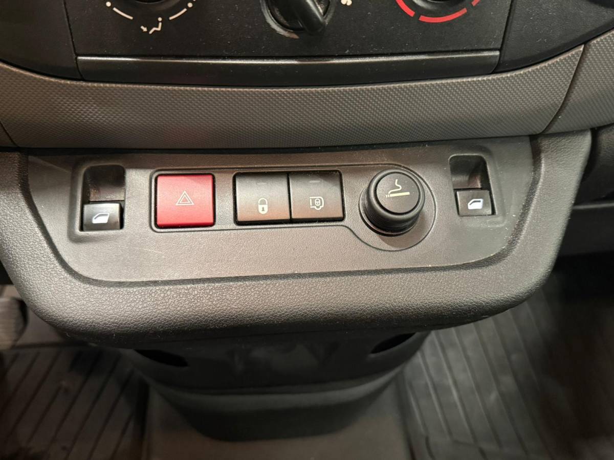 Peugeot Partner Peugeot Partner 1.6 BlueHDi 100 PK L1 Premium Airco Cruise Control Parkeersensoren Elektrische Ramen