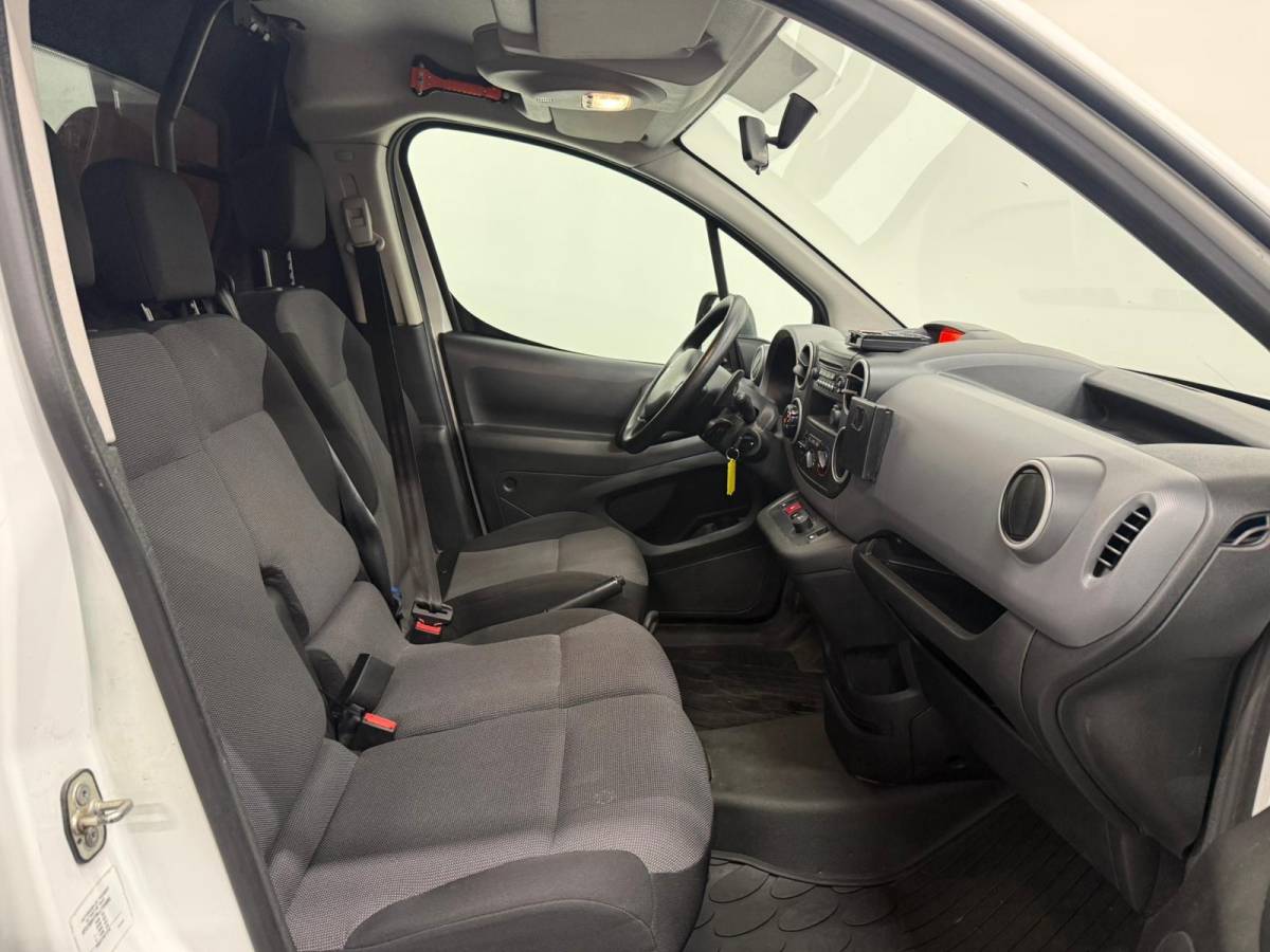 Peugeot Partner Peugeot Partner 1.6 BlueHDi 100 PK L1 Premium Airco Cruise Control Parkeersensoren Elektrische Ramen
