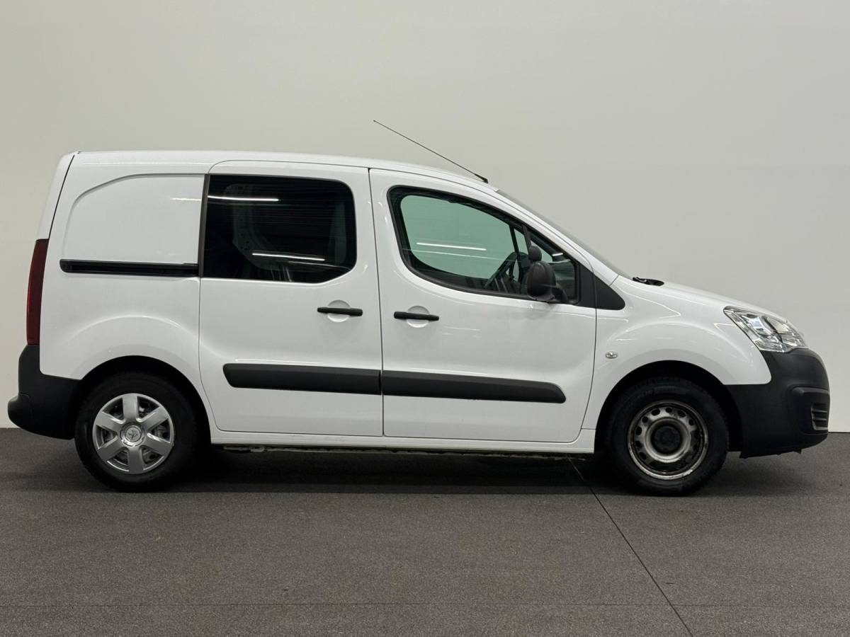 Peugeot Partner Peugeot Partner 1.6 BlueHDi 100 PK L1 Premium Airco Cruise Control Parkeersensoren Elektrische Ramen