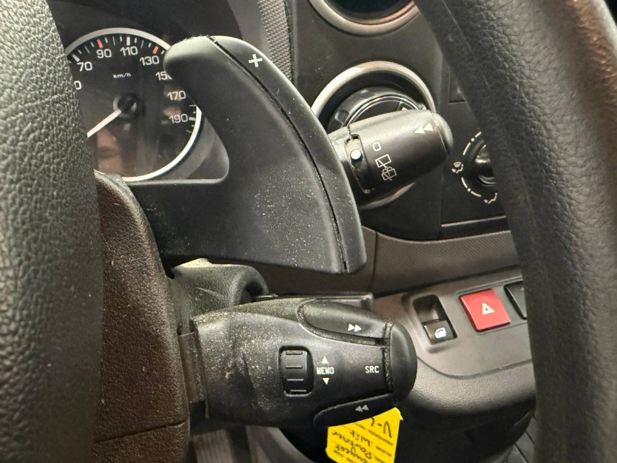 Peugeot Partner Peugeot Partner 1.6 BlueHDi 100 PK L1 Premium Airco Cruise Control Parkeersensoren Elektrische Ramen