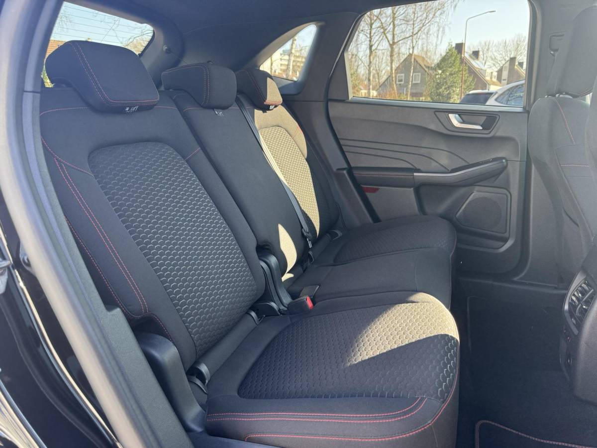 Ford Kuga Ford Kuga 2.5 FHEV ST-Line | SCI | 190pk | Winterpack | Achteruitrijcamera | SYNC 4 Navigatie | All Weatherbanden | Geen stekker nodig