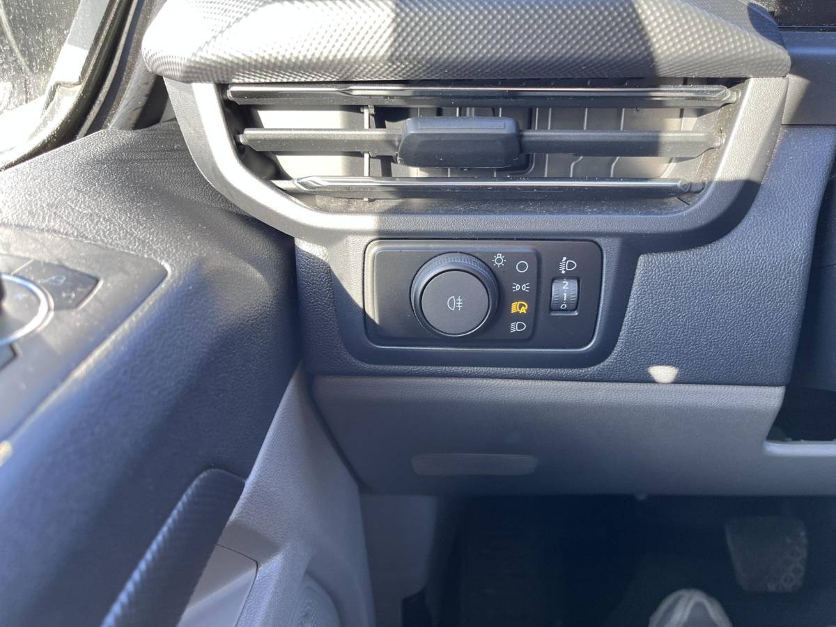 Ford Transit Custom Ford Transit Custom 300 2.0 TDCI L1H1 Limited DC 170pk Dubbele cabine