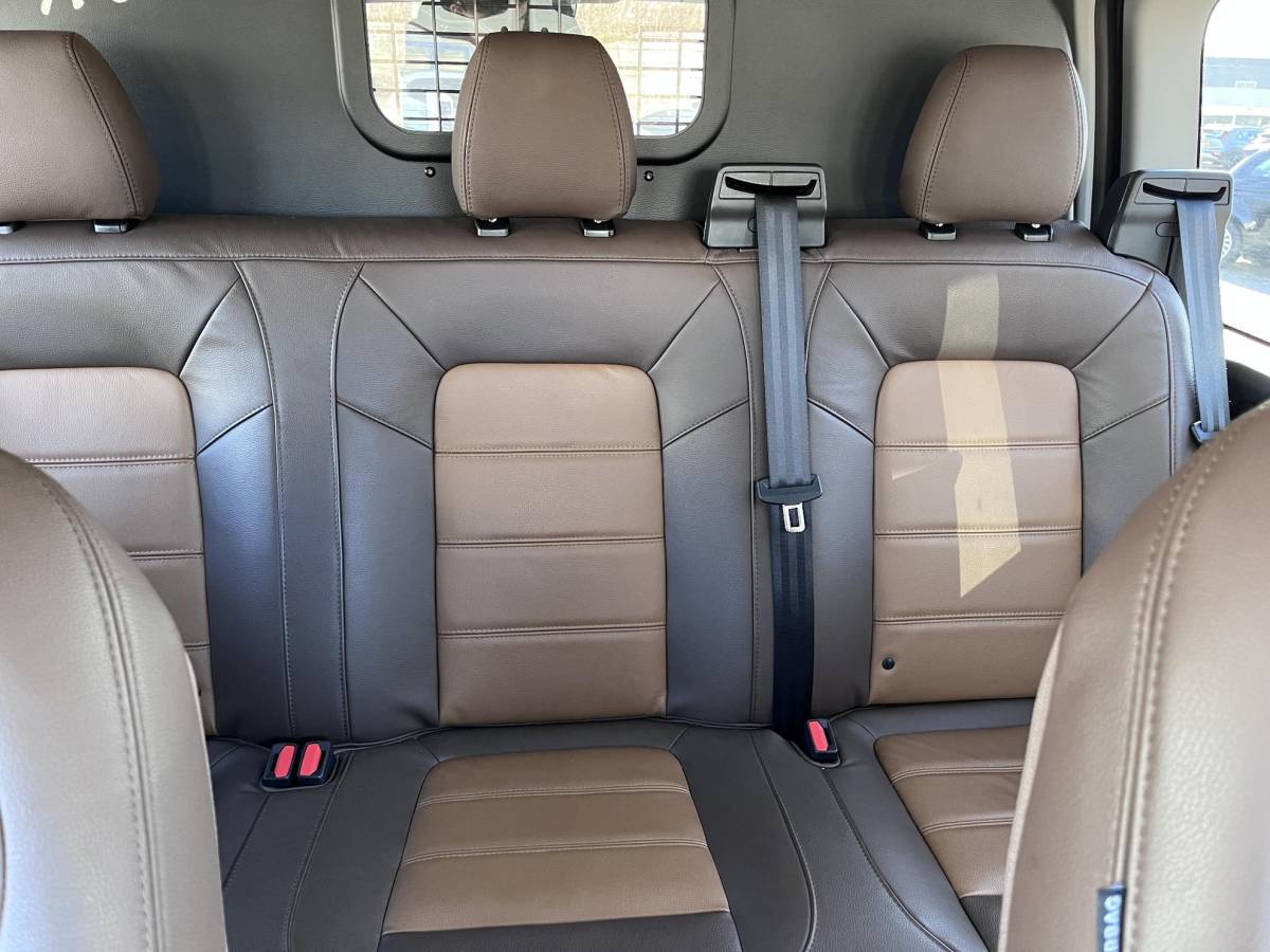 Ford Transit Custom Ford Transit Custom 300 2.0 TDCI L1H1 Limited DC 170pk Dubbele cabine