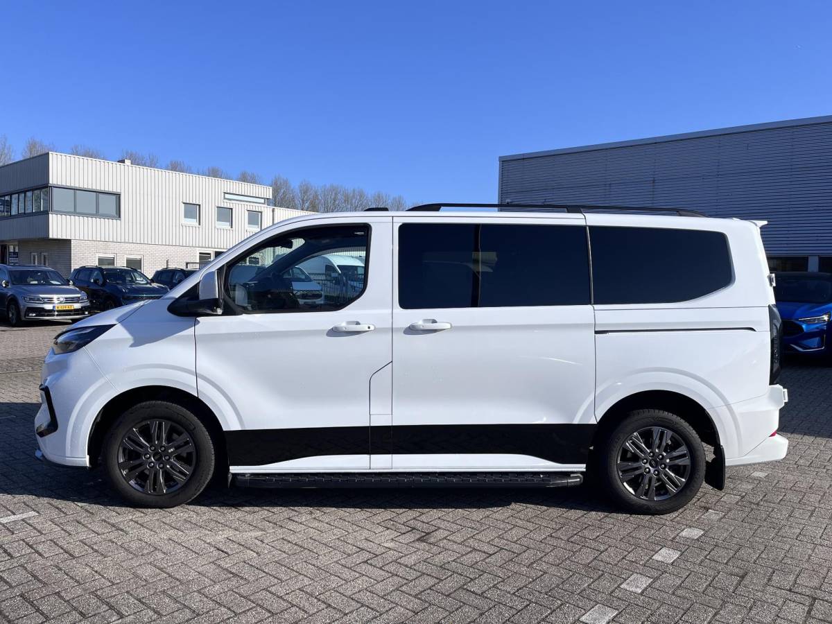 Ford Transit Custom Ford Transit Custom 300 2.0 TDCI L1H1 Limited DC 170pk Dubbele cabine
