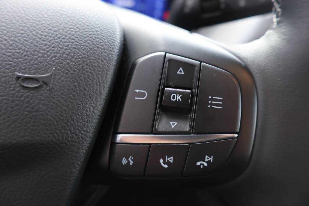 Ford Focus Ford Focus Wagon 1.0 Titanium X Business 1e Eigenaar | Volledig Onderh | NAP | BTW | AF Trekhaak | Camera | Elek Klep | Navi | Carplay | Cruise | Keyless | Full LED | Start/Stop | Hill-Hold | Bots | PDC