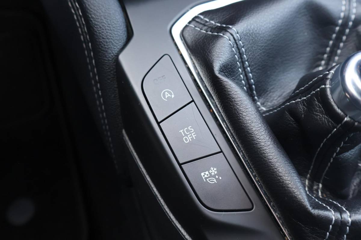 Ford Focus Ford Focus Wagon 1.0 Titanium X Business 1e Eigenaar | Volledig Onderh | NAP | BTW | AF Trekhaak | Camera | Elek Klep | Navi | Carplay | Cruise | Keyless | Full LED | Start/Stop | Hill-Hold | Bots | PDC