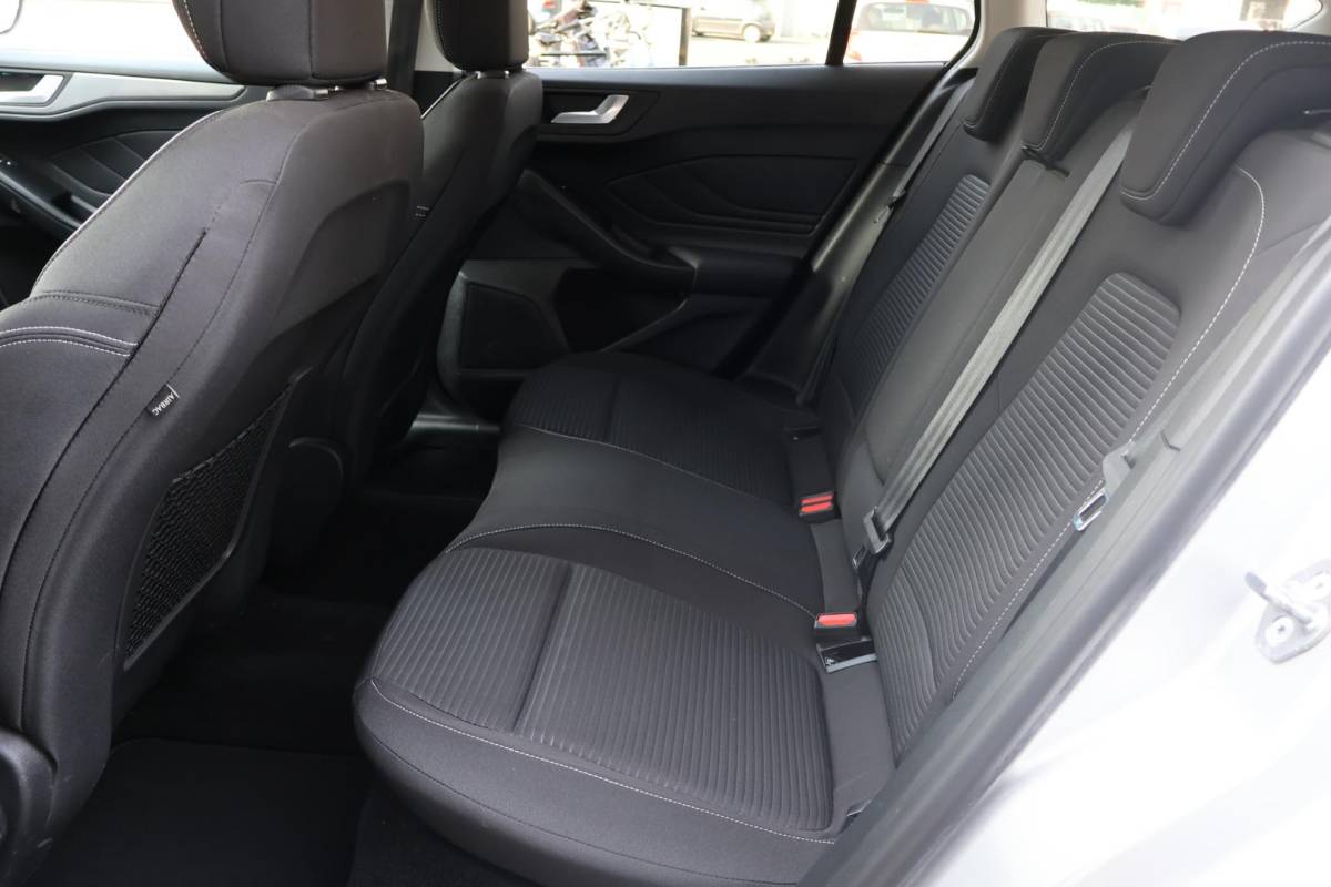 Ford Focus Ford Focus Wagon 1.0 Titanium X Business 1e Eigenaar | Volledig Onderh | NAP | BTW | AF Trekhaak | Camera | Elek Klep | Navi | Carplay | Cruise | Keyless | Full LED | Start/Stop | Hill-Hold | Bots | PDC