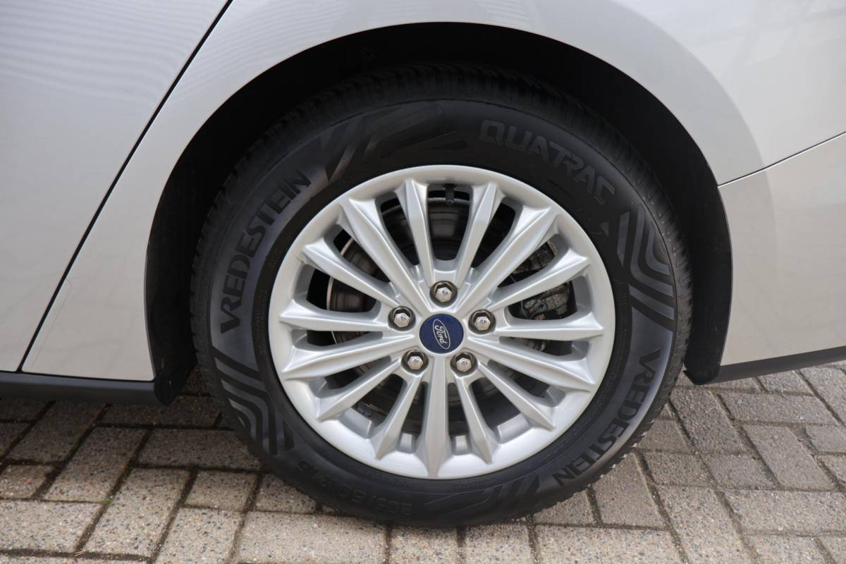 Ford Focus Ford Focus Wagon 1.0 Titanium X Business 1e Eigenaar | Volledig Onderh | NAP | BTW | AF Trekhaak | Camera | Elek Klep | Navi | Carplay | Cruise | Keyless | Full LED | Start/Stop | Hill-Hold | Bots | PDC