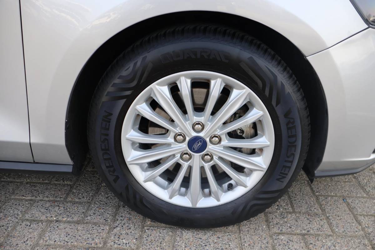 Ford Focus Ford Focus Wagon 1.0 Titanium X Business 1e Eigenaar | Volledig Onderh | NAP | BTW | AF Trekhaak | Camera | Elek Klep | Navi | Carplay | Cruise | Keyless | Full LED | Start/Stop | Hill-Hold | Bots | PDC