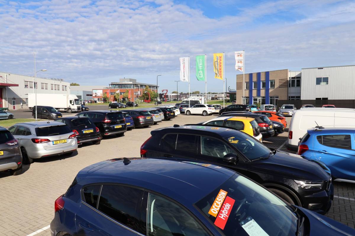 Ford Focus Ford Focus Wagon 1.0 Titanium X Business 1e Eigenaar | Volledig Onderh | NAP | BTW | AF Trekhaak | Camera | Elek Klep | Navi | Carplay | Cruise | Keyless | Full LED | Start/Stop | Hill-Hold | Bots | PDC