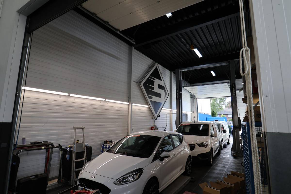 Ford Focus Ford Focus Wagon 1.0 Titanium X Business 1e Eigenaar | Volledig Onderh | NAP | BTW | AF Trekhaak | Camera | Elek Klep | Navi | Carplay | Cruise | Keyless | Full LED | Start/Stop | Hill-Hold | Bots | PDC