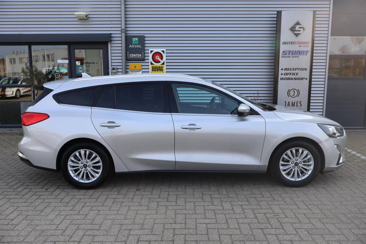 Ford Focus Ford Focus Wagon 1.0 Titanium X Business 1e Eigenaar | Volledig Onderh | NAP | BTW | AF Trekhaak | Camera | Elek Klep | Navi | Carplay | Cruise | Keyless | Full LED | Start/Stop | Hill-Hold | Bots | PDC