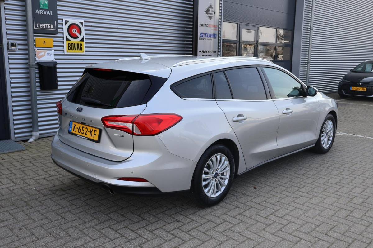 Ford Focus Ford Focus Wagon 1.0 Titanium X Business 1e Eigenaar | Volledig Onderh | NAP | BTW | AF Trekhaak | Camera | Elek Klep | Navi | Carplay | Cruise | Keyless | Full LED | Start/Stop | Hill-Hold | Bots | PDC