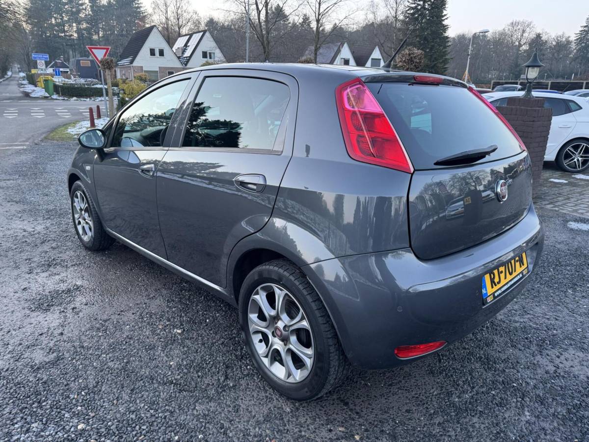 Fiat Punto Fiat Punto Evo 0.9 TwinAir Sempre 5 deurs onderh aanwezig