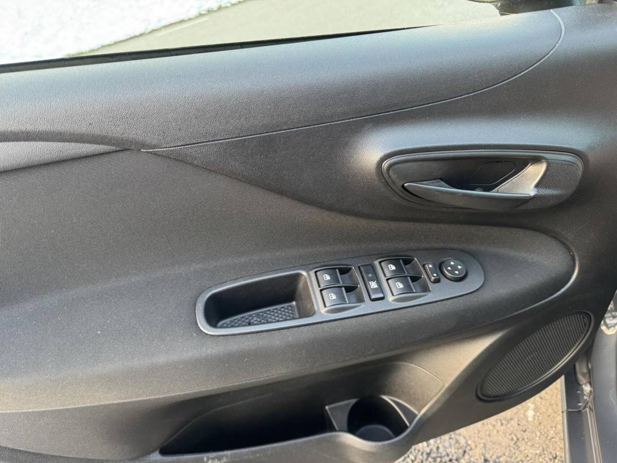 Fiat Punto Fiat Punto Evo 0.9 TwinAir Sempre 5 deurs onderh aanwezig