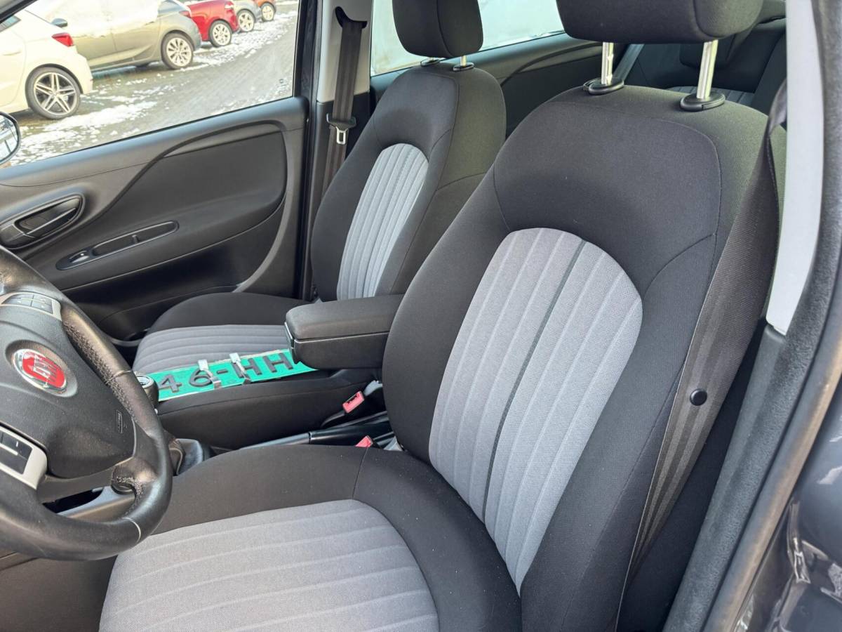 Fiat Punto Fiat Punto Evo 0.9 TwinAir Sempre 5 deurs onderh aanwezig