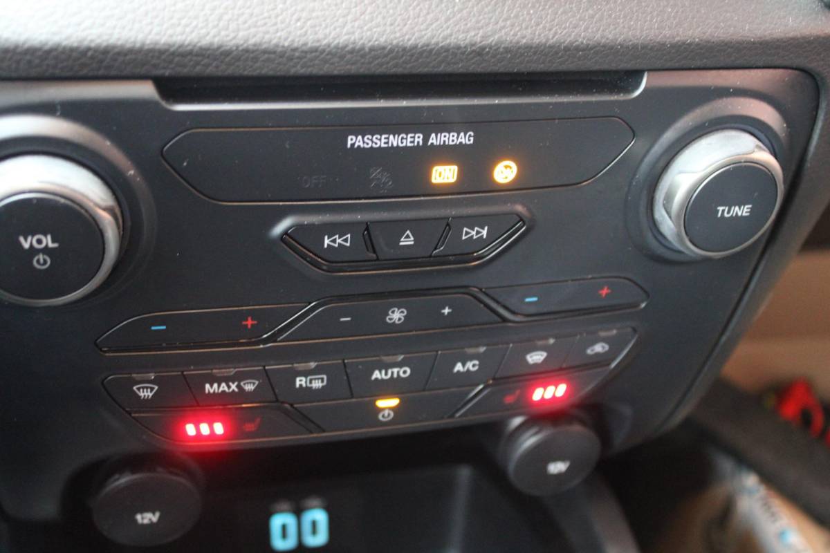 Ford Ranger Ford Ranger 2.0 EcoBlue Raptor | SCI | 214pk | Stoelverwarming | Trekhaak | Achteruitrijcamera | Stoelverwarming | Elektrische bestuurdersstoel