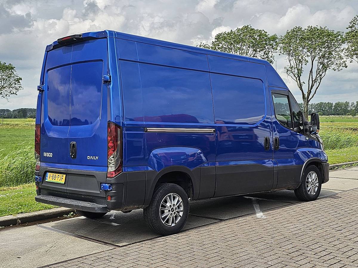 Iveco Daily IVECO DAILY 35S18 l2h2 3.0ltr automaat