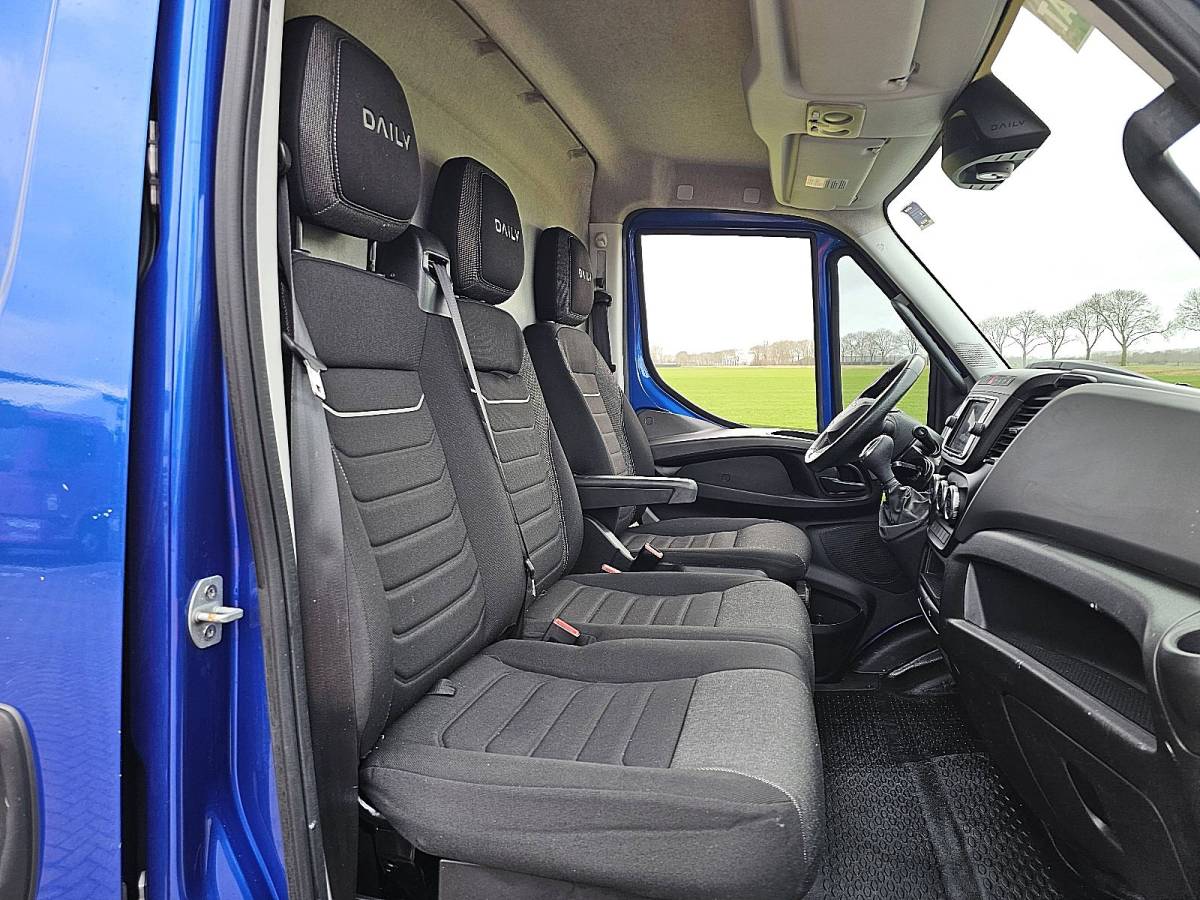 Iveco Daily IVECO DAILY 35S18 l2h2 3.0ltr automaat