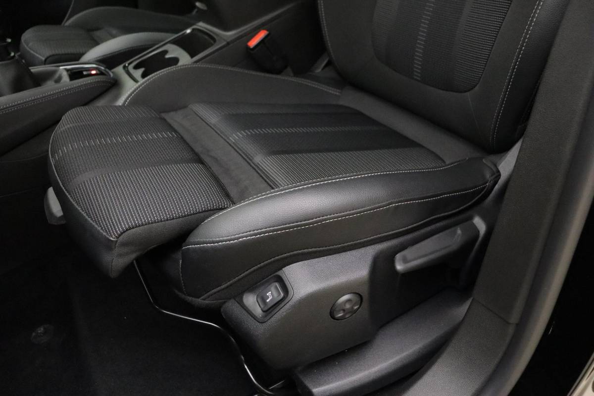 Opel Grandland Opel Grandland 1.2 Turbo GS 130pk | Navigatie via APP | Climate Control | Stoel – Stuurverwarming | Parkeersensoren | Lichtmetalen Velgen | AGR Stoelen