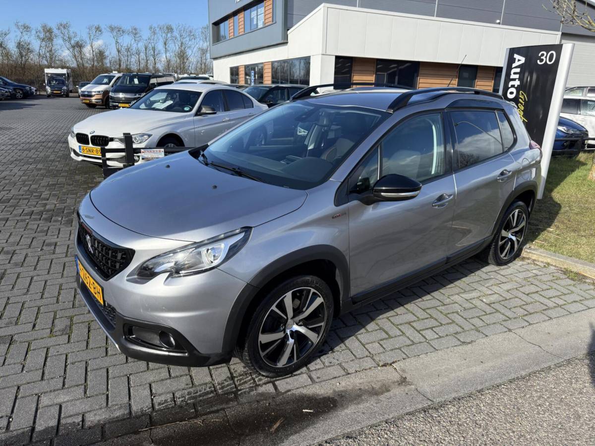 Peugeot 2008 Peugeot 2008 1.2 PureTech Active AUTOMAAT Gt Line 1/2 leder