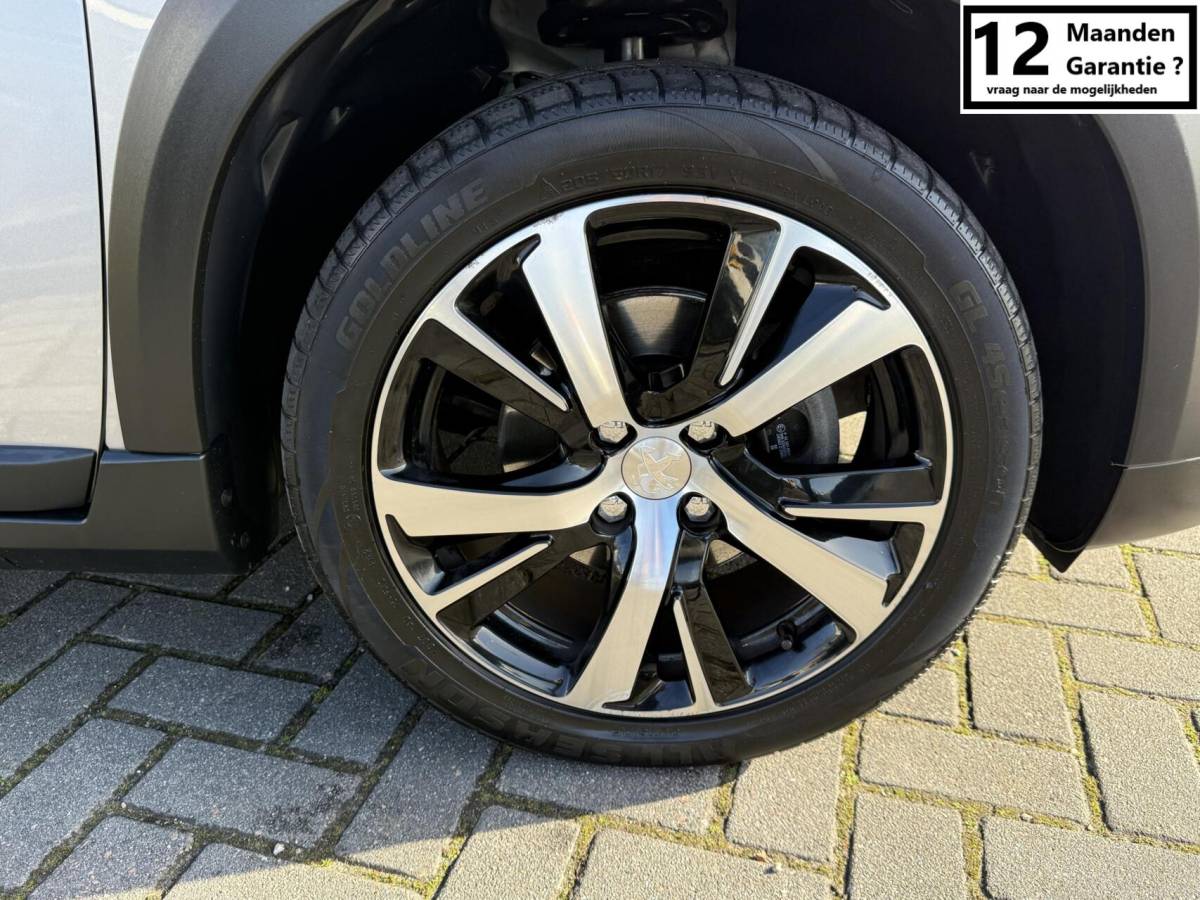 Peugeot 2008 Peugeot 2008 1.2 PureTech Active AUTOMAAT Gt Line 1/2 leder