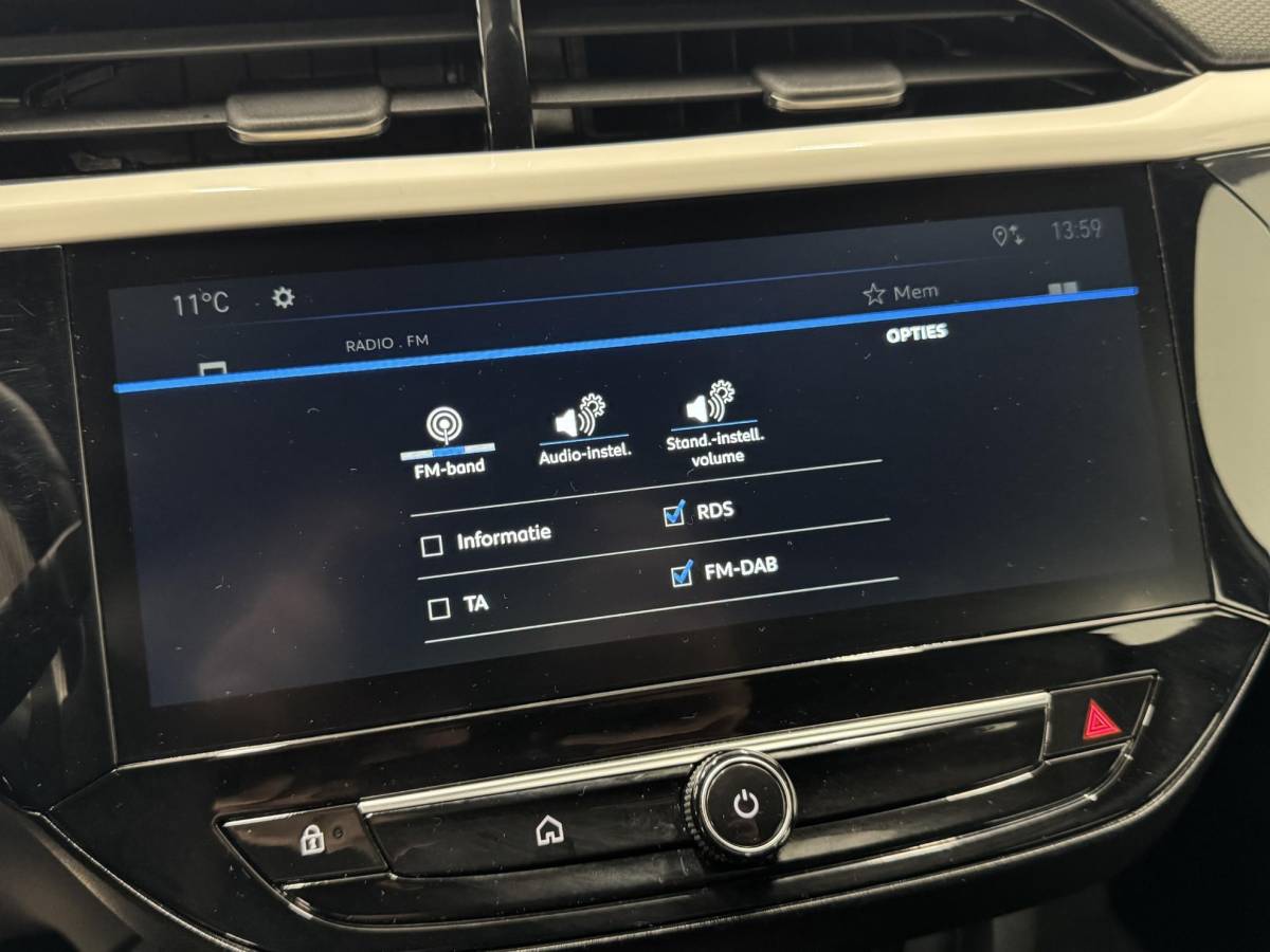 Opel Corsa Opel Corsa 1.2 Turbo Hybrid 100pk GS Automaat Navigatie Apple Carplay/Android Auto Camera Parkeersensoren Cruise Control Dodehoek assistent Airco Lichtmetalen velgen Virtual Cockpit Getinte ramen