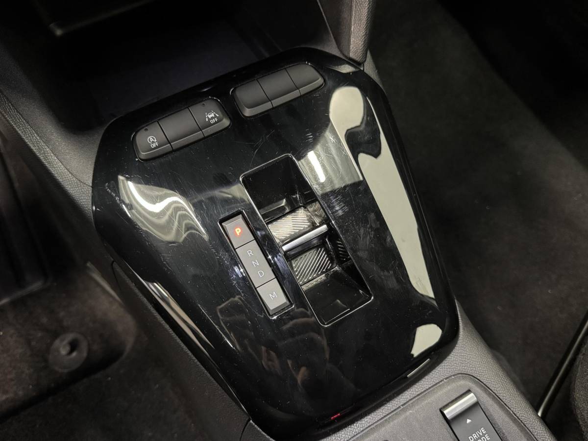 Opel Corsa Opel Corsa 1.2 Turbo Hybrid 100pk GS Automaat Navigatie Apple Carplay/Android Auto Camera Parkeersensoren Cruise Control Dodehoek assistent Airco Lichtmetalen velgen Virtual Cockpit Getinte ramen