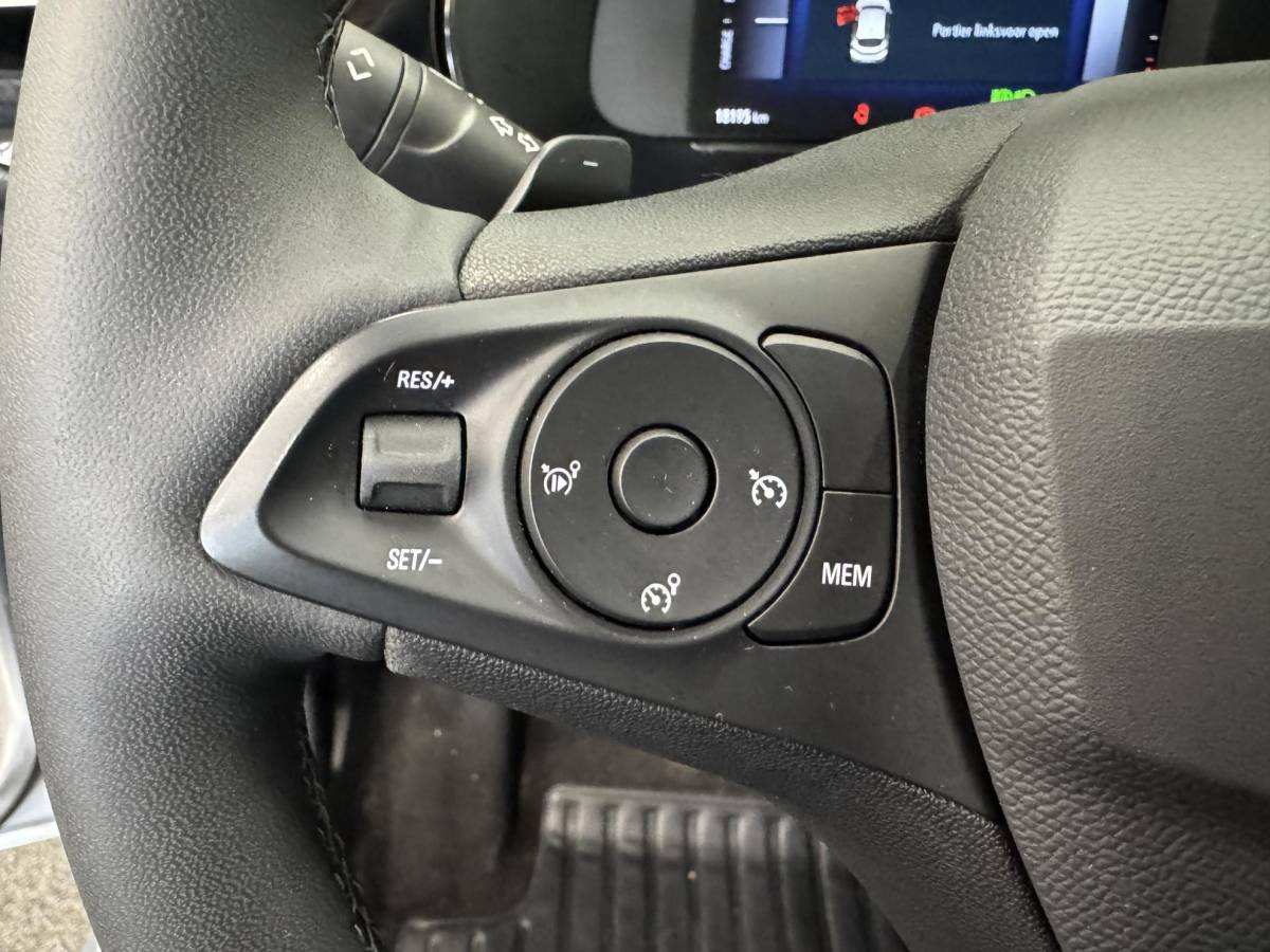 Opel Corsa Opel Corsa 1.2 Turbo Hybrid 100pk GS Automaat Navigatie Apple Carplay/Android Auto Camera Parkeersensoren Cruise Control Dodehoek assistent Airco Lichtmetalen velgen Virtual Cockpit Getinte ramen
