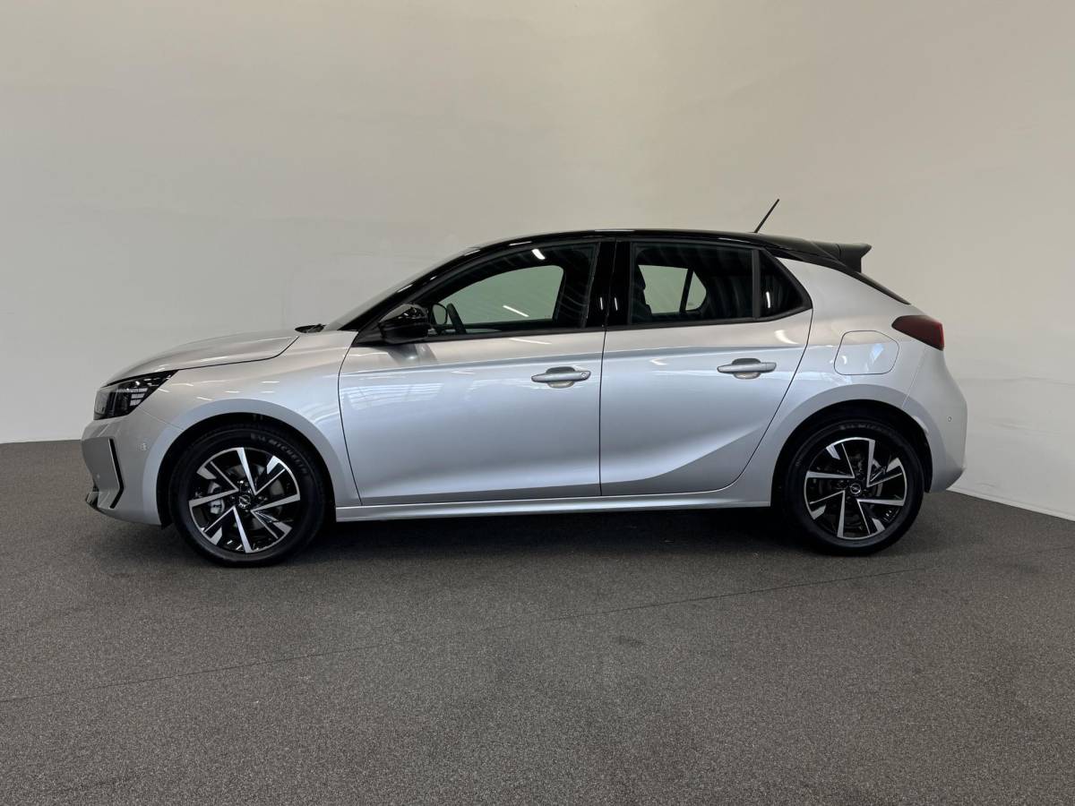 Opel Corsa Opel Corsa 1.2 Turbo Hybrid 100pk GS Automaat Navigatie Apple Carplay/Android Auto Camera Parkeersensoren Cruise Control Dodehoek assistent Airco Lichtmetalen velgen Virtual Cockpit Getinte ramen