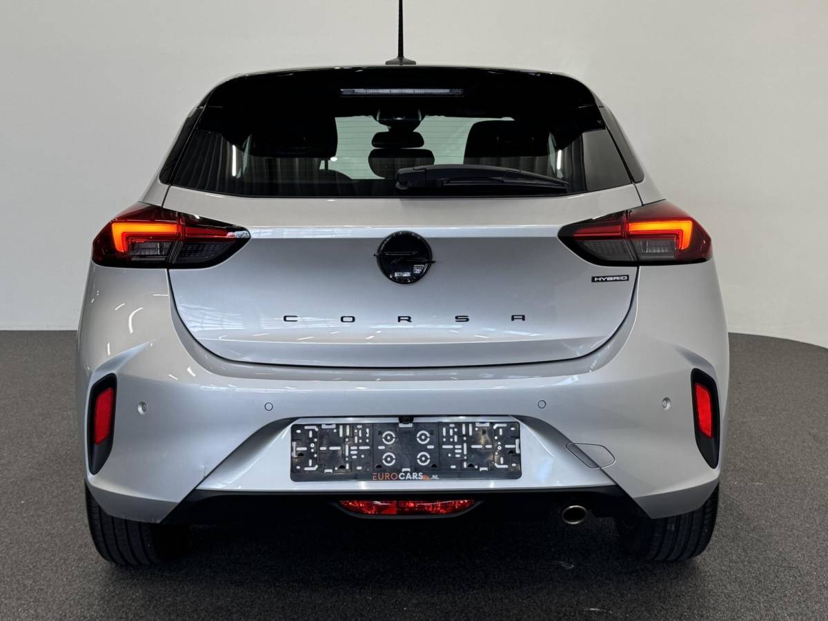 Opel Corsa Opel Corsa 1.2 Turbo Hybrid 100pk GS Automaat Navigatie Apple Carplay/Android Auto Camera Parkeersensoren Cruise Control Dodehoek assistent Airco Lichtmetalen velgen Virtual Cockpit Getinte ramen