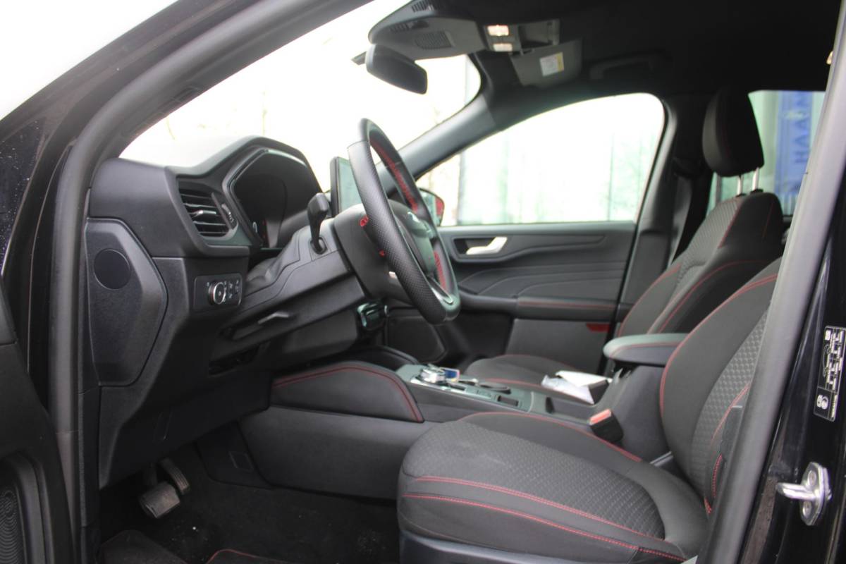 Ford Kuga Ford Kuga 2.5 FHEV ST-Line 190pk | Winterpack | Achteruitrijcamera | SYNC 4 Navigatie | All Weatherbanden | Geen stekker nodig