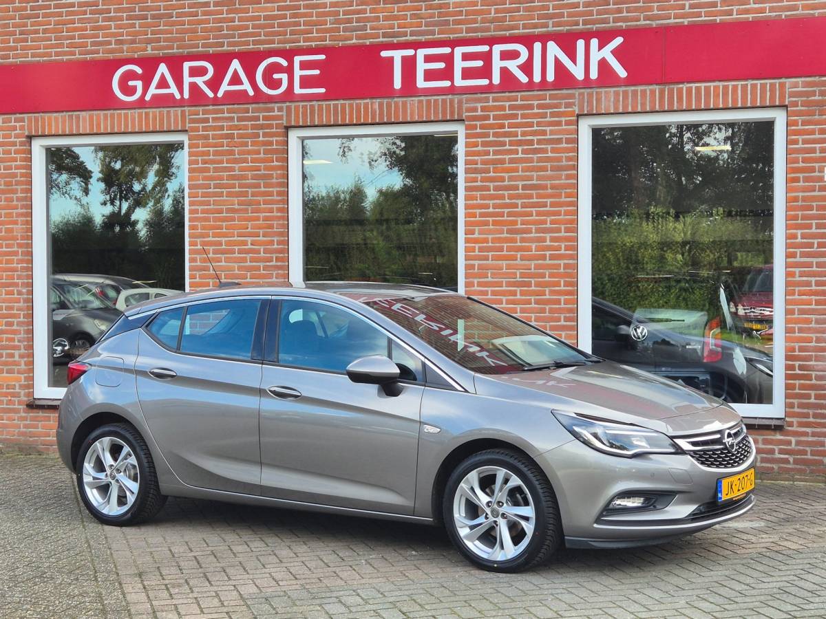 Opel Astra Opel Astra 1.0 Innovation 105PK 5drs clima, cruise, navi, pdc, carplay, lmv, keyless, trekhaak