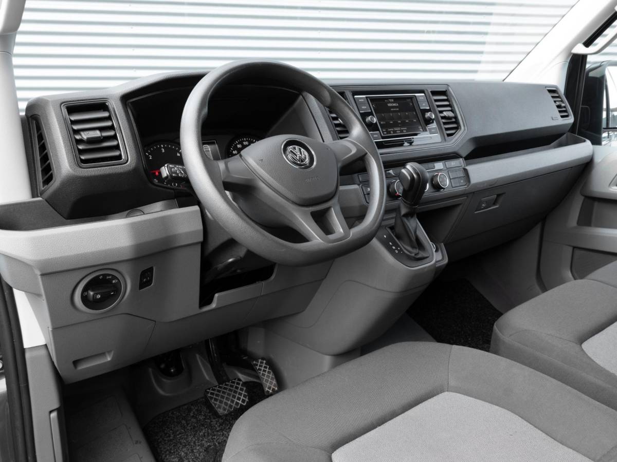Volkswagen Crafter Volkswagen Crafter 30 2.0 TDI 140pk DSG L3H3 Trendline · Camera · Trekhaak · Side Bars · Cruise Control · Apple/Android Car Play · DAB Radio · Garantie t/m 04-09-2028 of 120.000km