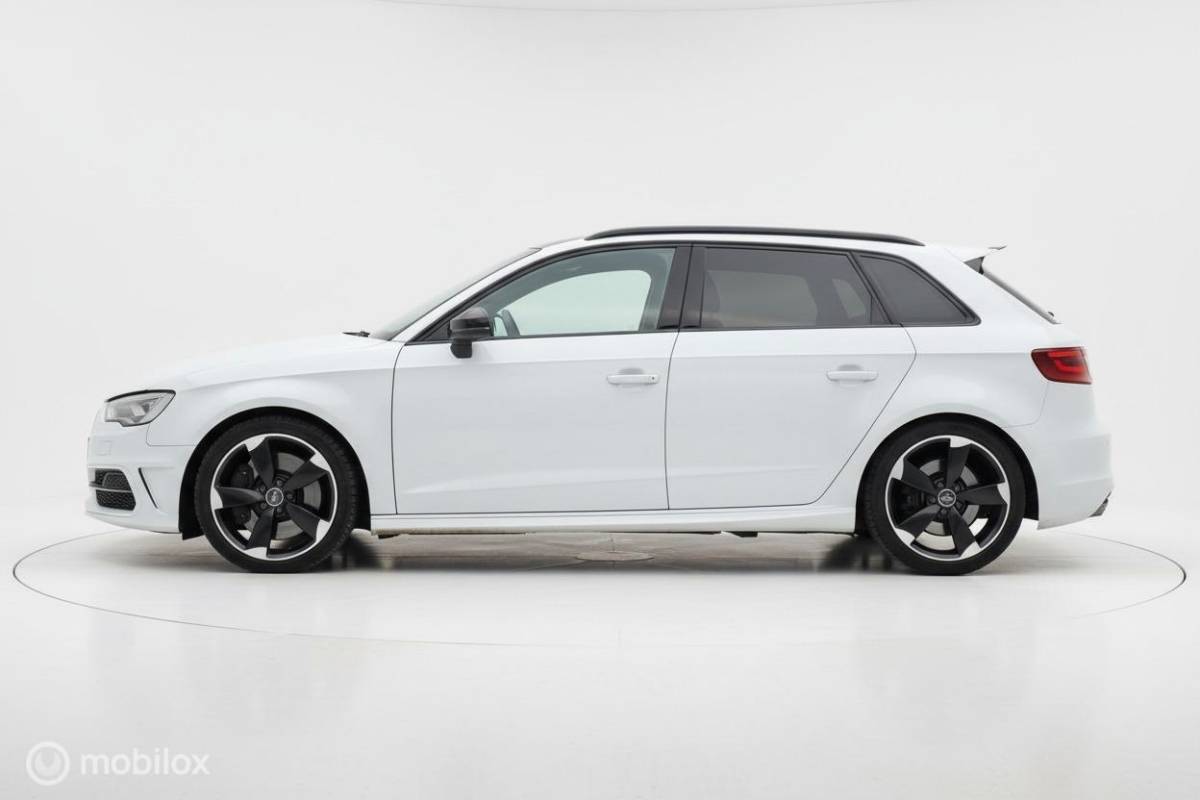 Audi S3 Audi S3 2.0 TFSI aut quattro 300pk Pro Line + | pano | LED