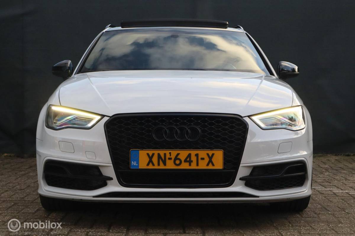 Audi S3 Audi S3 2.0 TFSI aut quattro 300pk Pro Line + | pano | LED