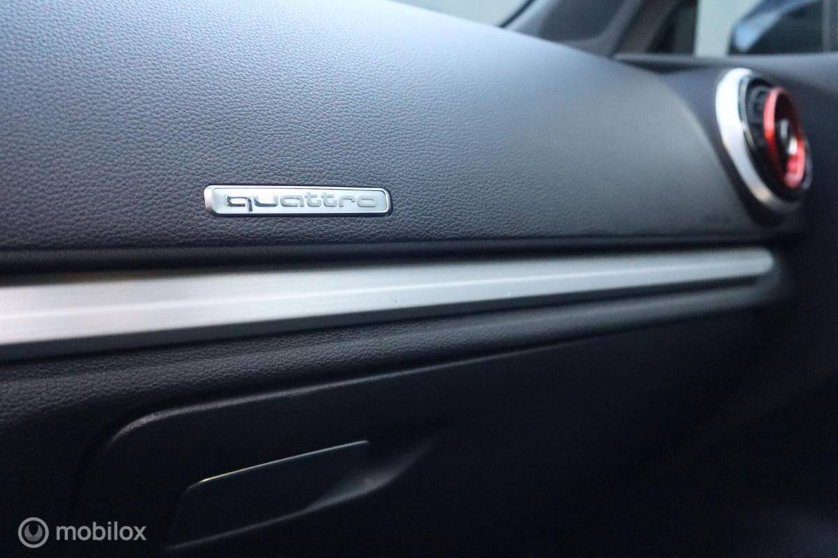 Audi S3 Audi S3 2.0 TFSI aut quattro 300pk Pro Line + | pano | LED