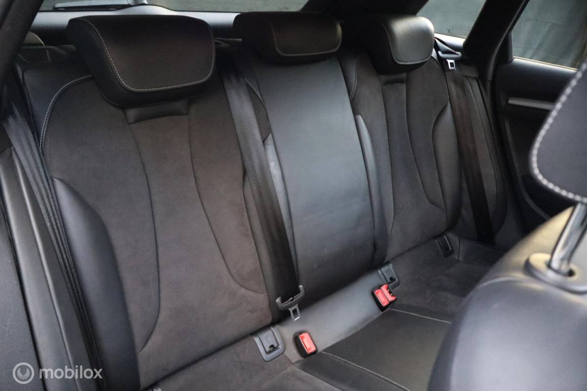 Audi S3 Audi S3 2.0 TFSI aut quattro 300pk Pro Line + | pano | LED
