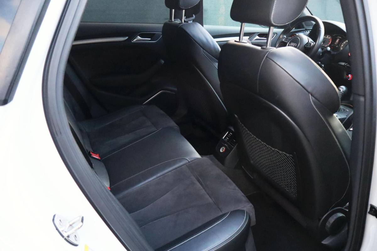 Audi S3 Audi S3 2.0 TFSI aut quattro 300pk Pro Line + | pano | LED